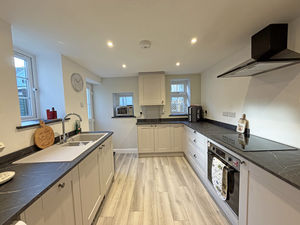 Kitchen- click for photo gallery